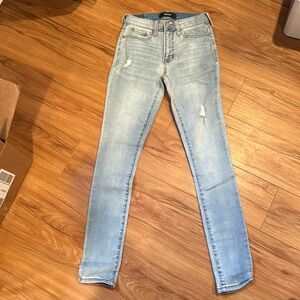 Aero (Aeropostale) high rise jeans. Size 00